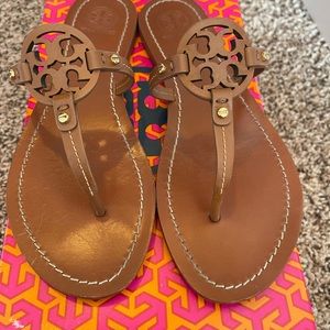 Tory Burch Mini Miller Flat Thong